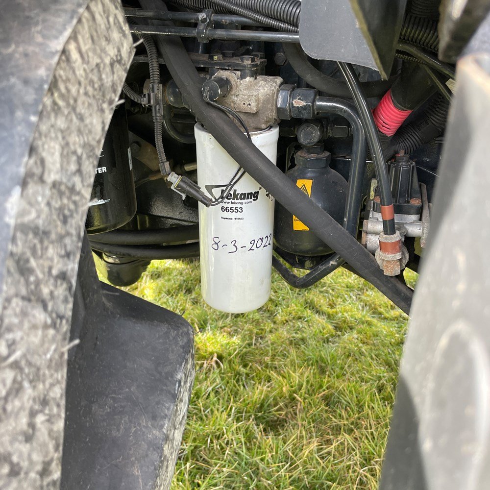 NEW HOLLAND TS100A 13 new holland ts100a – 101 ch – 2005 – 4t5 – 6 701 h – chargeur frontal