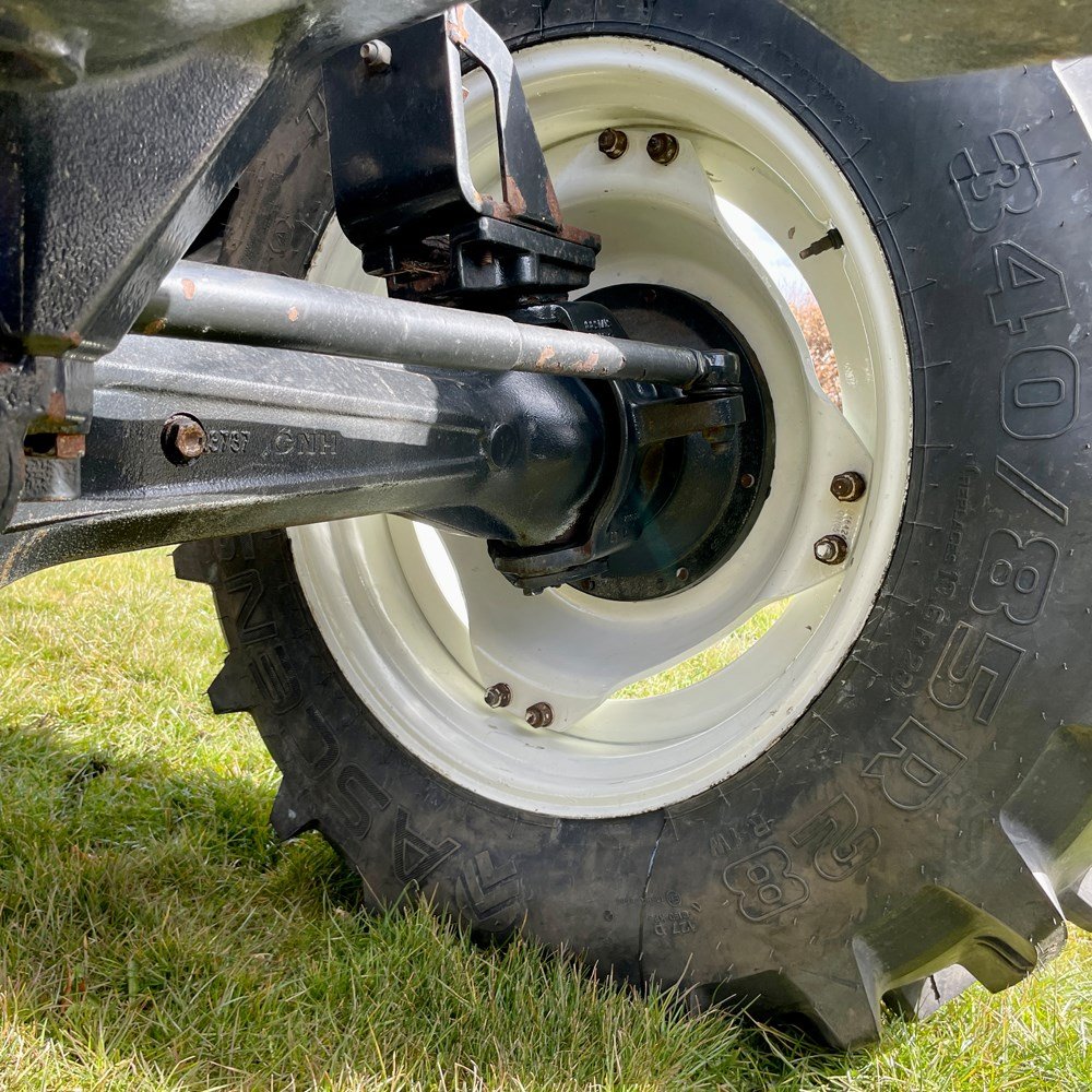 NEW HOLLAND TS100A 16 new holland ts100a – 101 ch – 2005 – 4t5 – 6 701 h – chargeur frontal