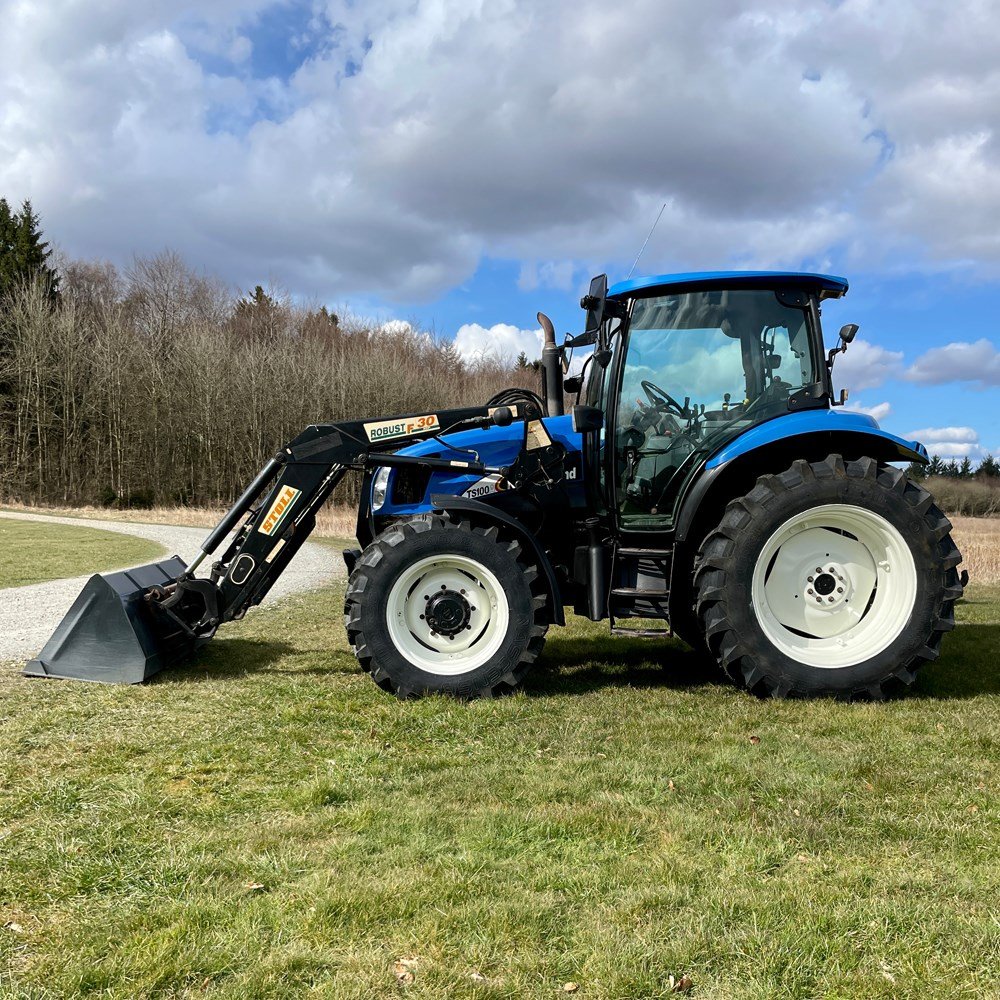 NEW HOLLAND TS100A 21 new holland ts100a – 101 ch – 2005 – 4t5 – 6 701 h – chargeur frontal