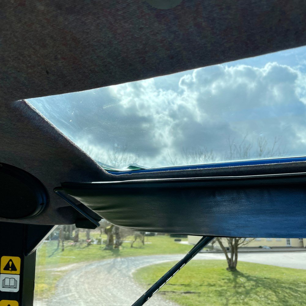 NEW HOLLAND TS100A 34 new holland ts100a – 101 ch – 2005 – 4t5 – 6 701 h – chargeur frontal