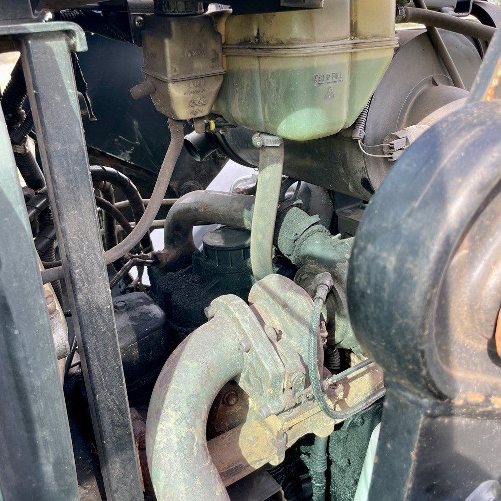 NEW HOLLAND TS100A 52 new holland ts100a – 101 ch – 2005 – 4t5 – 6 701 h – chargeur frontal