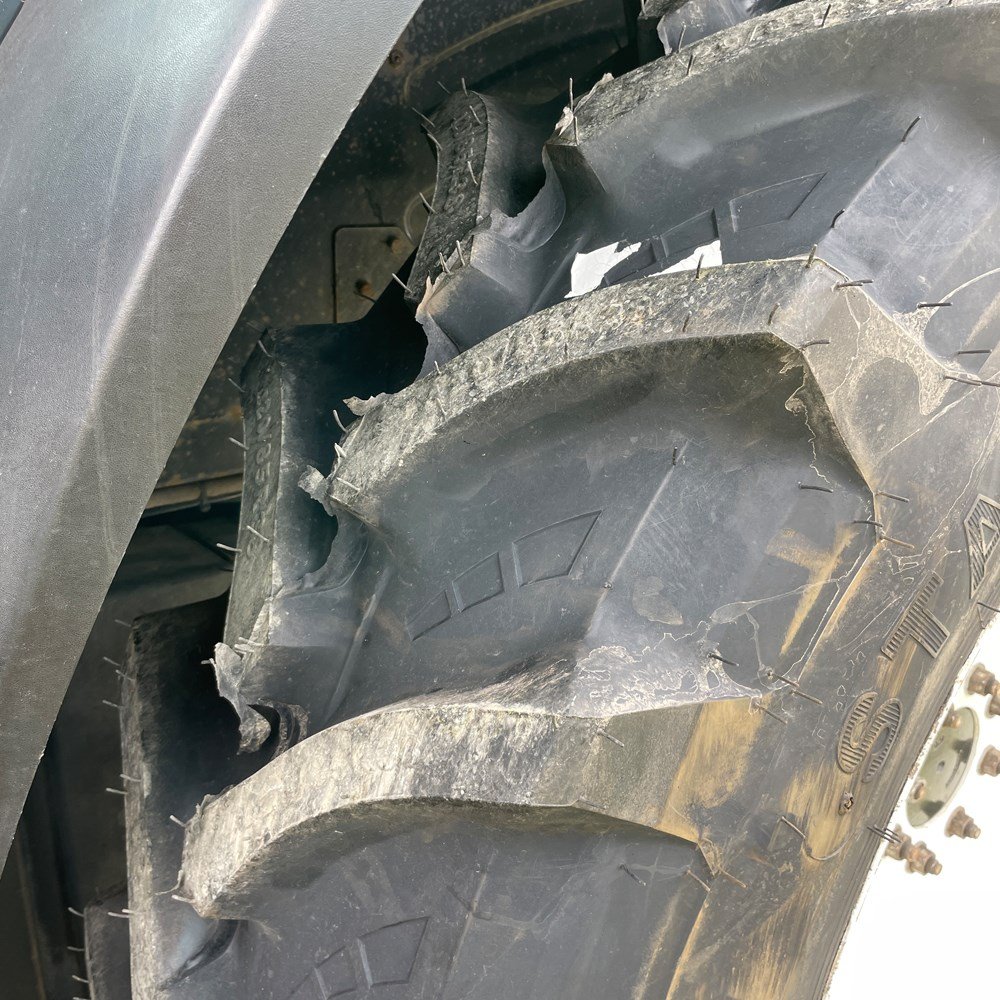 NEW HOLLAND TS100A 60 new holland ts100a – 101 ch – 2005 – 4t5 – 6 701 h – chargeur frontal