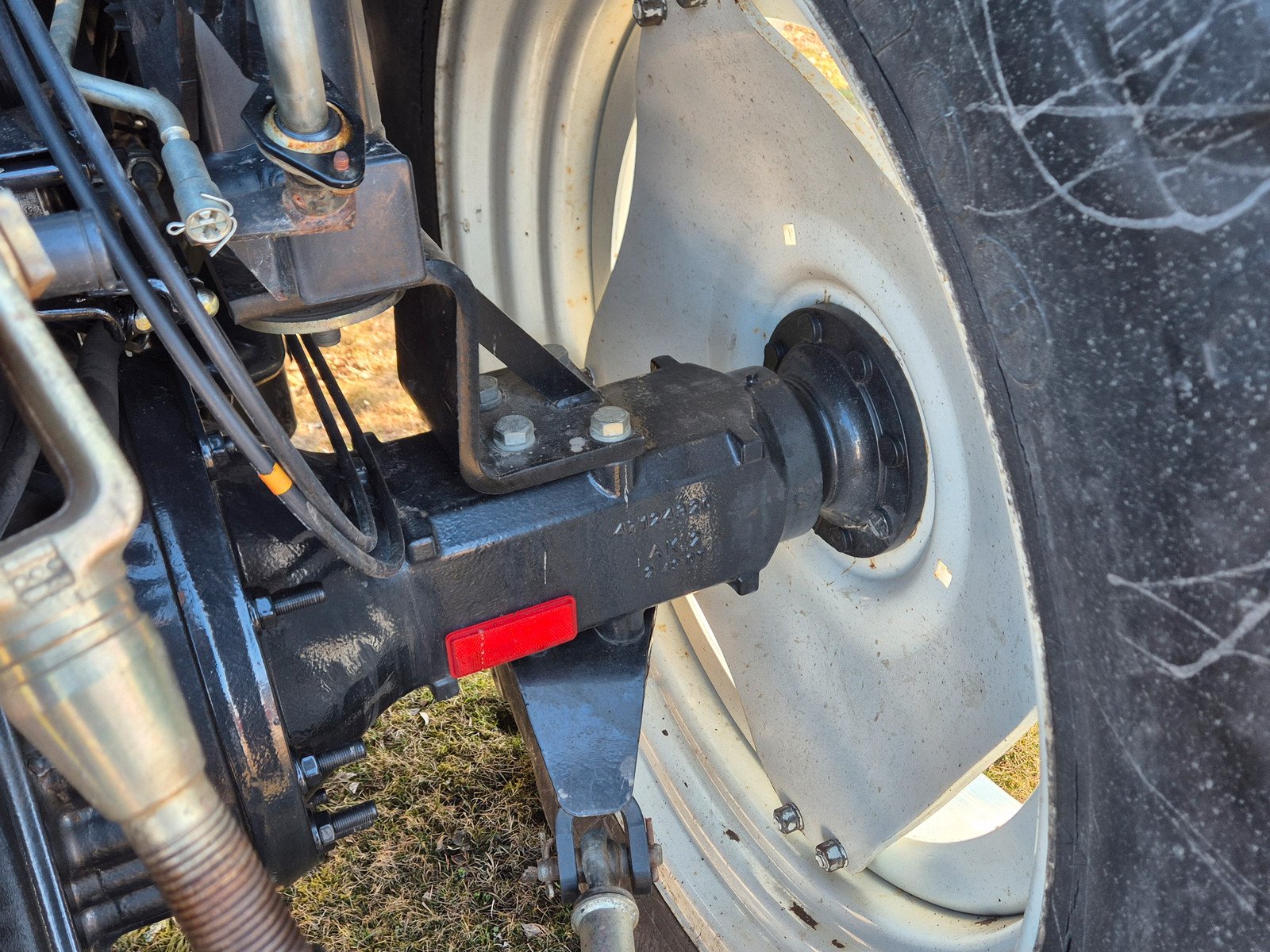 New Holland 6030 228 new holland 6030 117 ch 3 258 h 2008