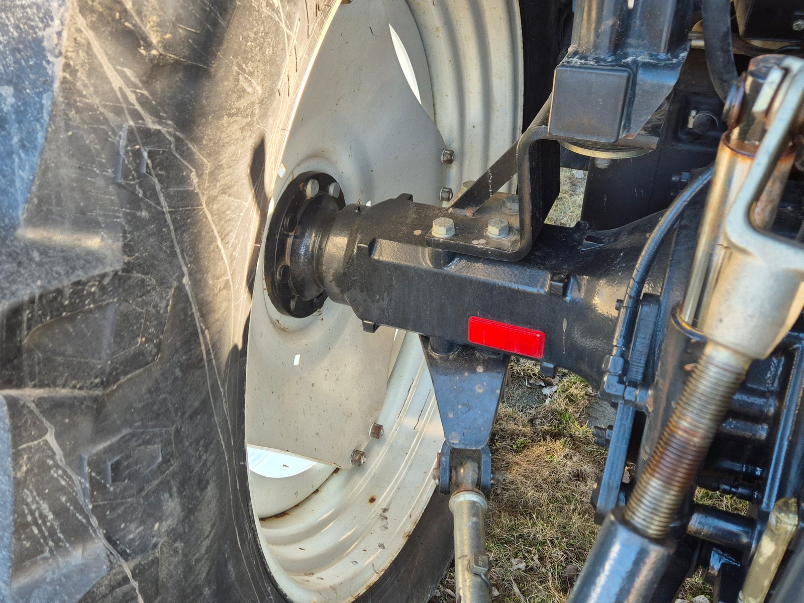 New Holland 6030 32 new holland 6030 117 ch 3 258 h 2008