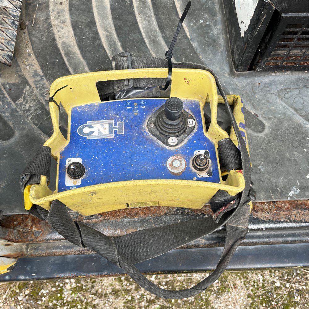 New Holland LM 1740 5 new holland lm 1740 – 17 m – 5 200 h – 2003