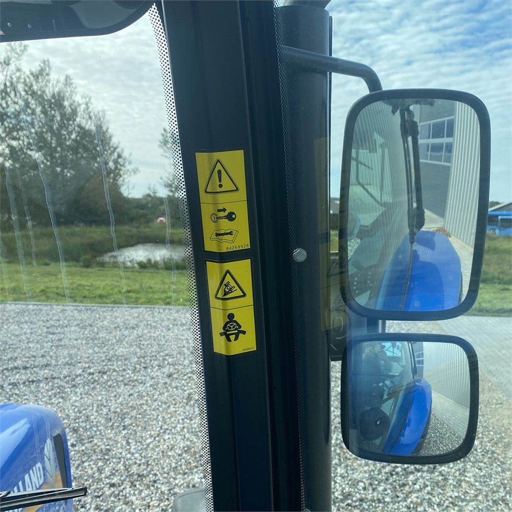 New Holland T4.75 S 14 new holland t4.75 s 75 ch 2018 346 h