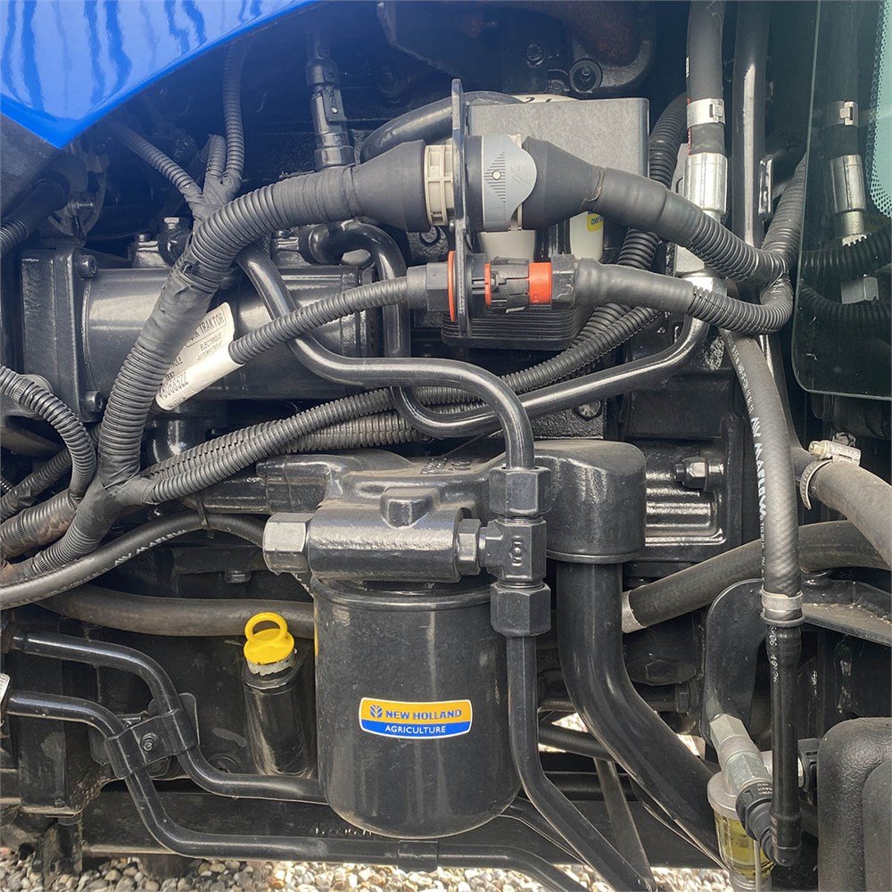 New Holland T4.75 S 20 new holland t4.75 s 75 ch 2018 346 h