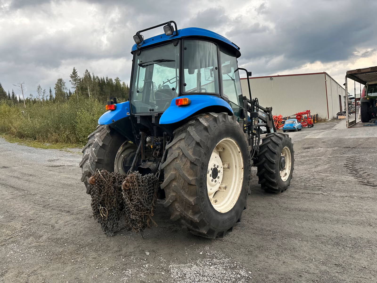 New Holland TD90D 30 new holland td90d – 89 ch – 2 803 h – 2005