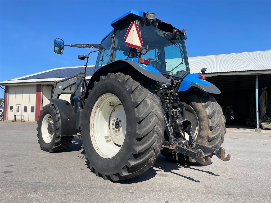 New Holland TM115 4WD 4 new holland tm115 4wd 106 ch 10 328 h 2002