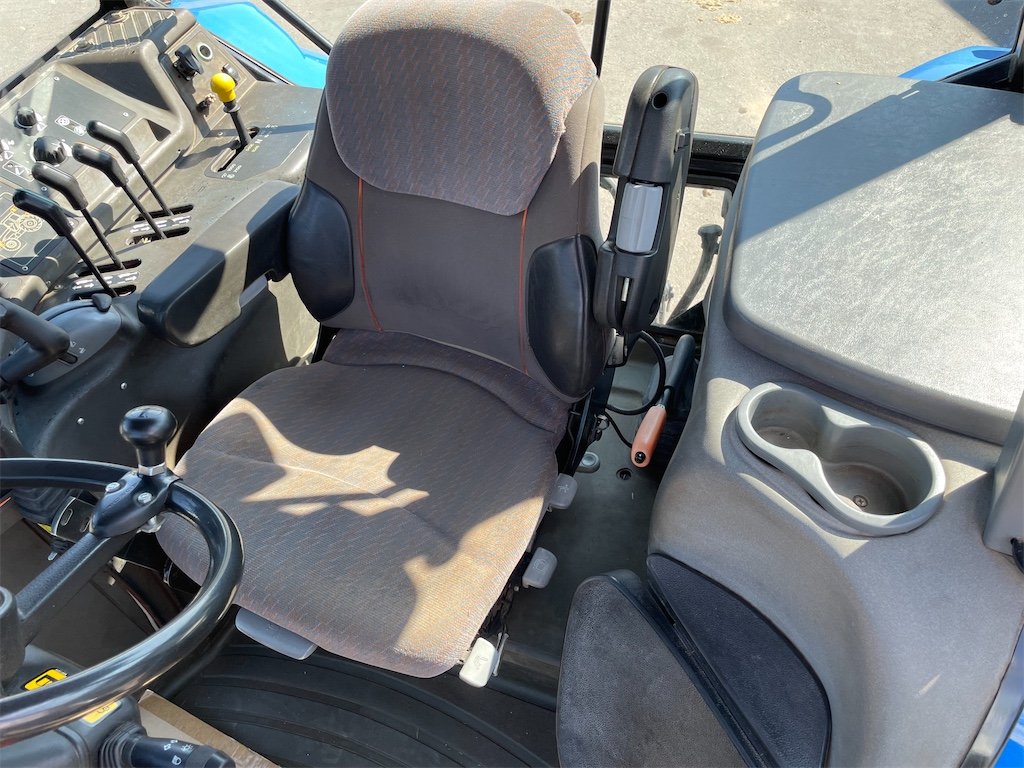 New Holland TM115 4WD 6 new holland tm115 4wd 106 ch 10 328 h 2002