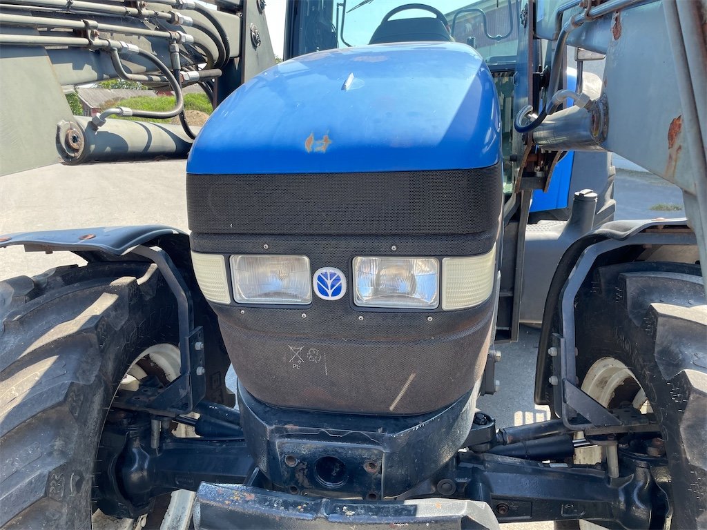 New Holland TM115 4WD 9 new holland tm115 4wd 106 ch 10 328 h 2002