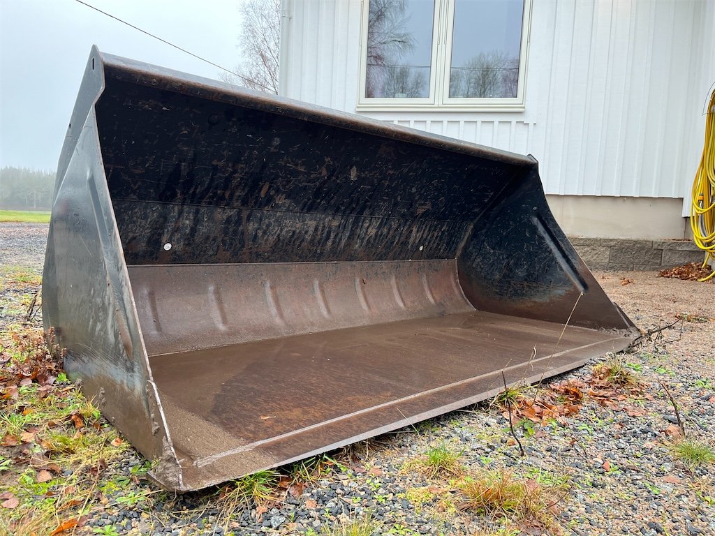 Valtra A75-4 10 valtra a75 4 – 75ch – 2006 – 2 849 h