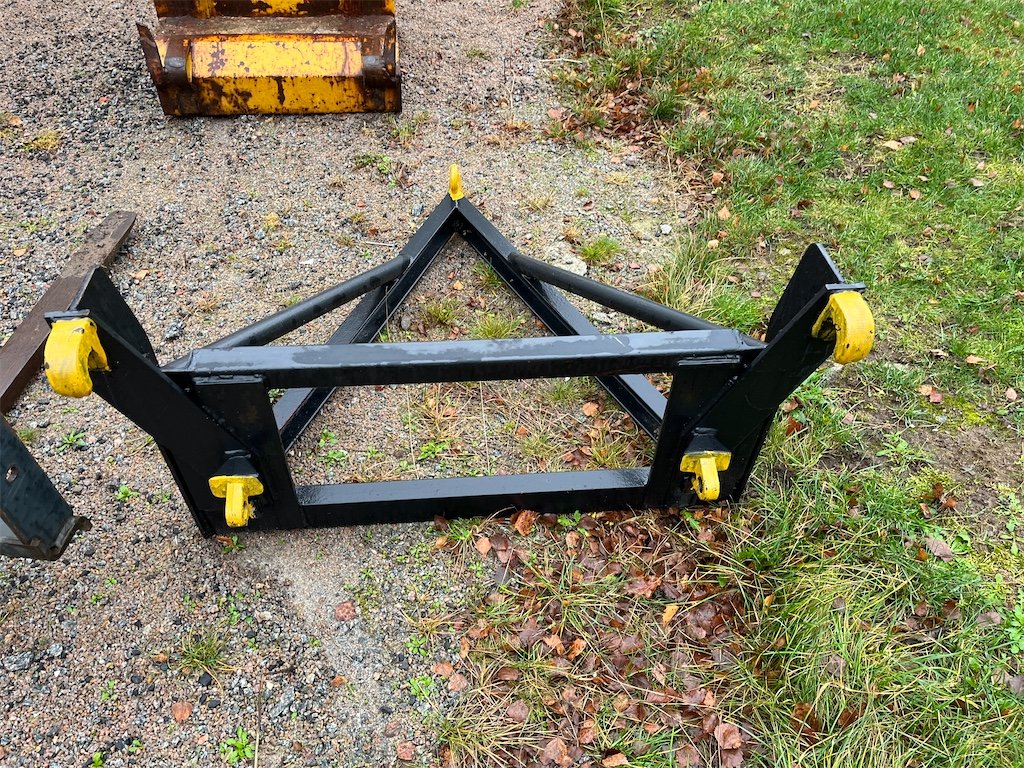 Valtra A75-4 11 valtra a75 4 – 75ch – 2006 – 2 849 h