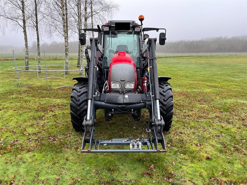 Valtra A75-4 2 valtra a75 4 – 75ch – 2006 – 2 849 h