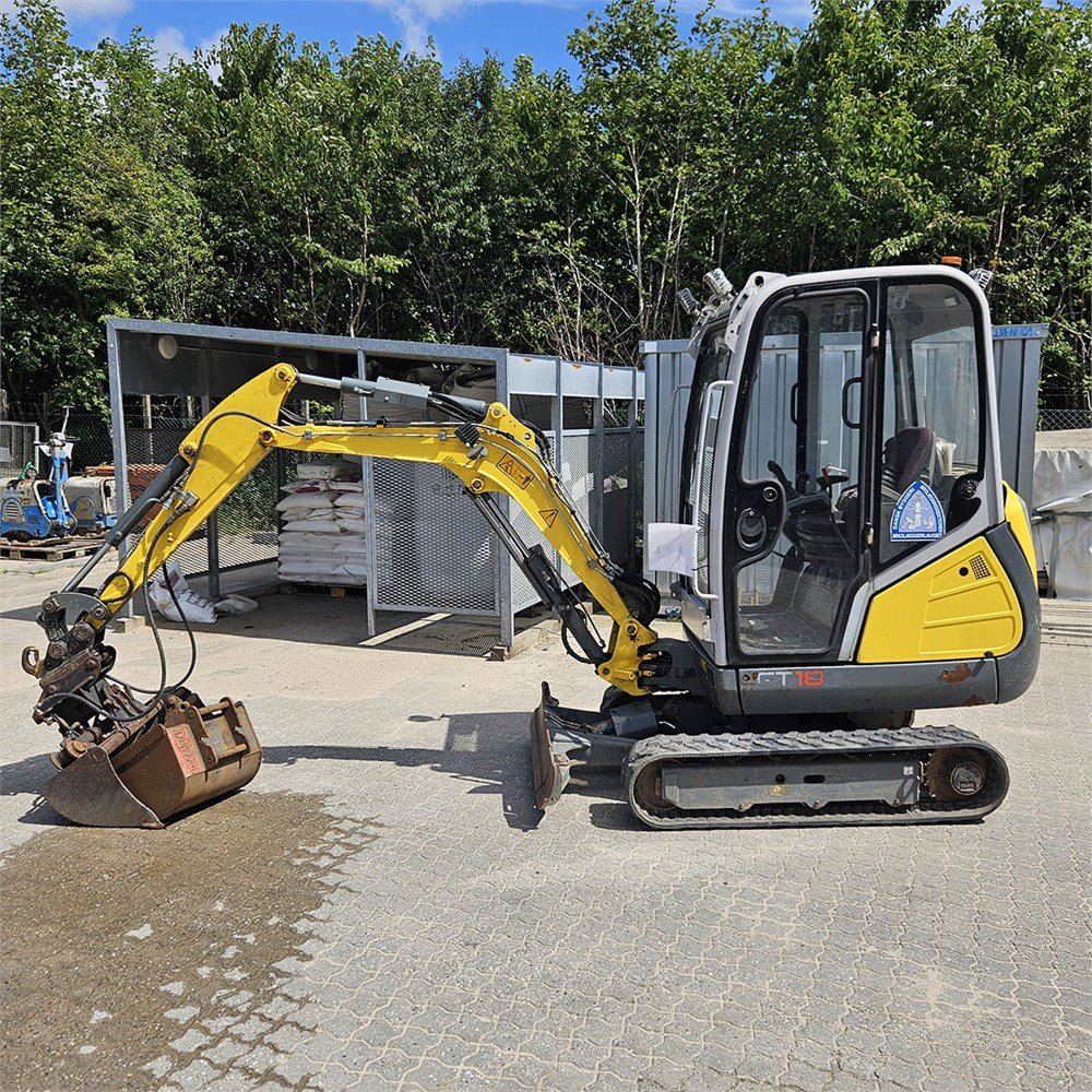 Wacker Neuson ET18 4 wacker neuson et18 2t 2 583 h 2016