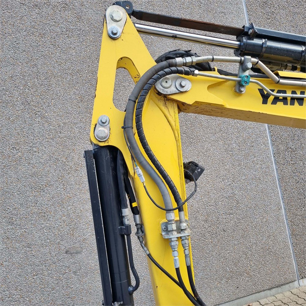 Yanmar SV22 8 yanmar sv22 2t2 2 173 h 2020