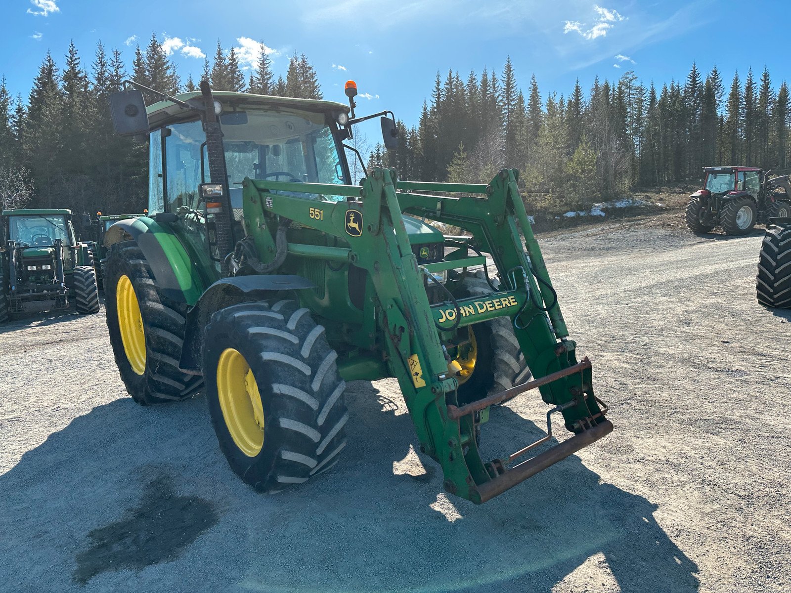 a0ef4ec8-a39e-41ad-8bae-38e7bc06ce9a john deere 5820 88 ch 5 384 h 2005