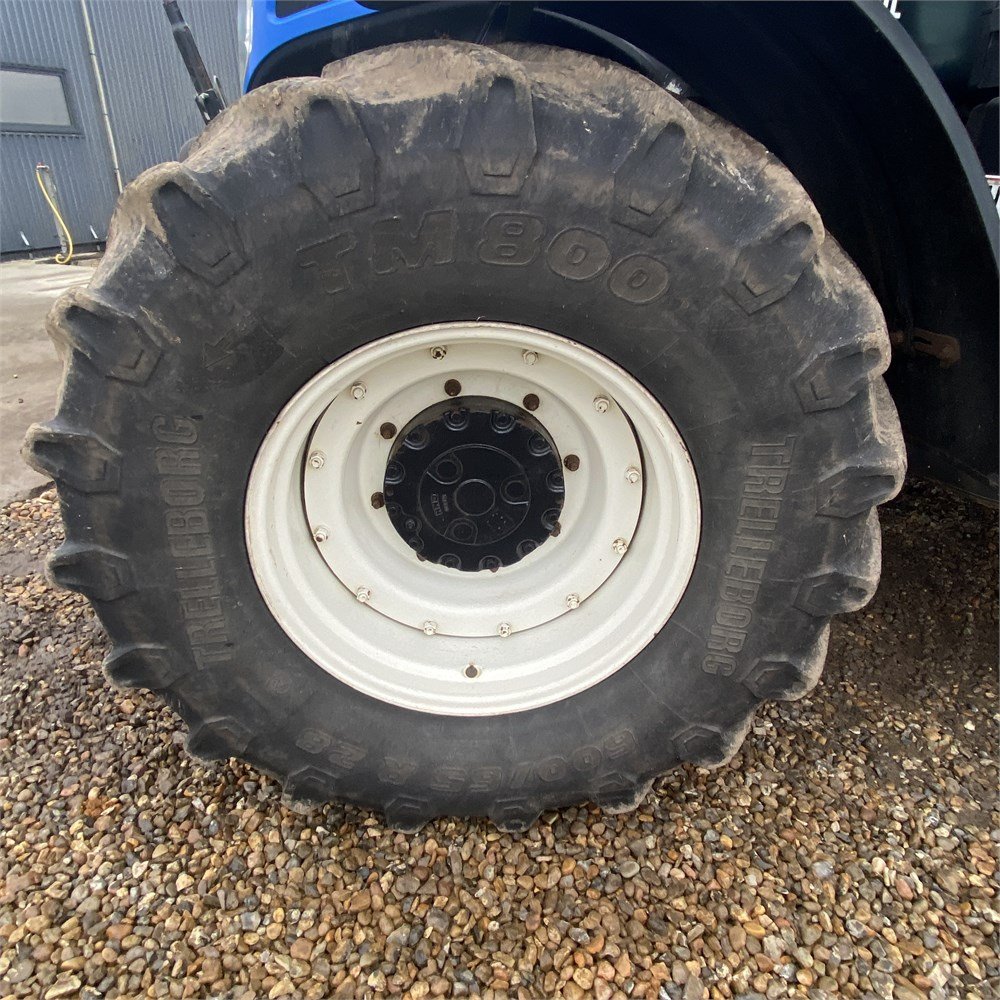 a18d19f2-fd28-44ce-9903-b3c18ce807c8_largesize new holland t7.220 – 167 ch – 2013 – 6 308 h