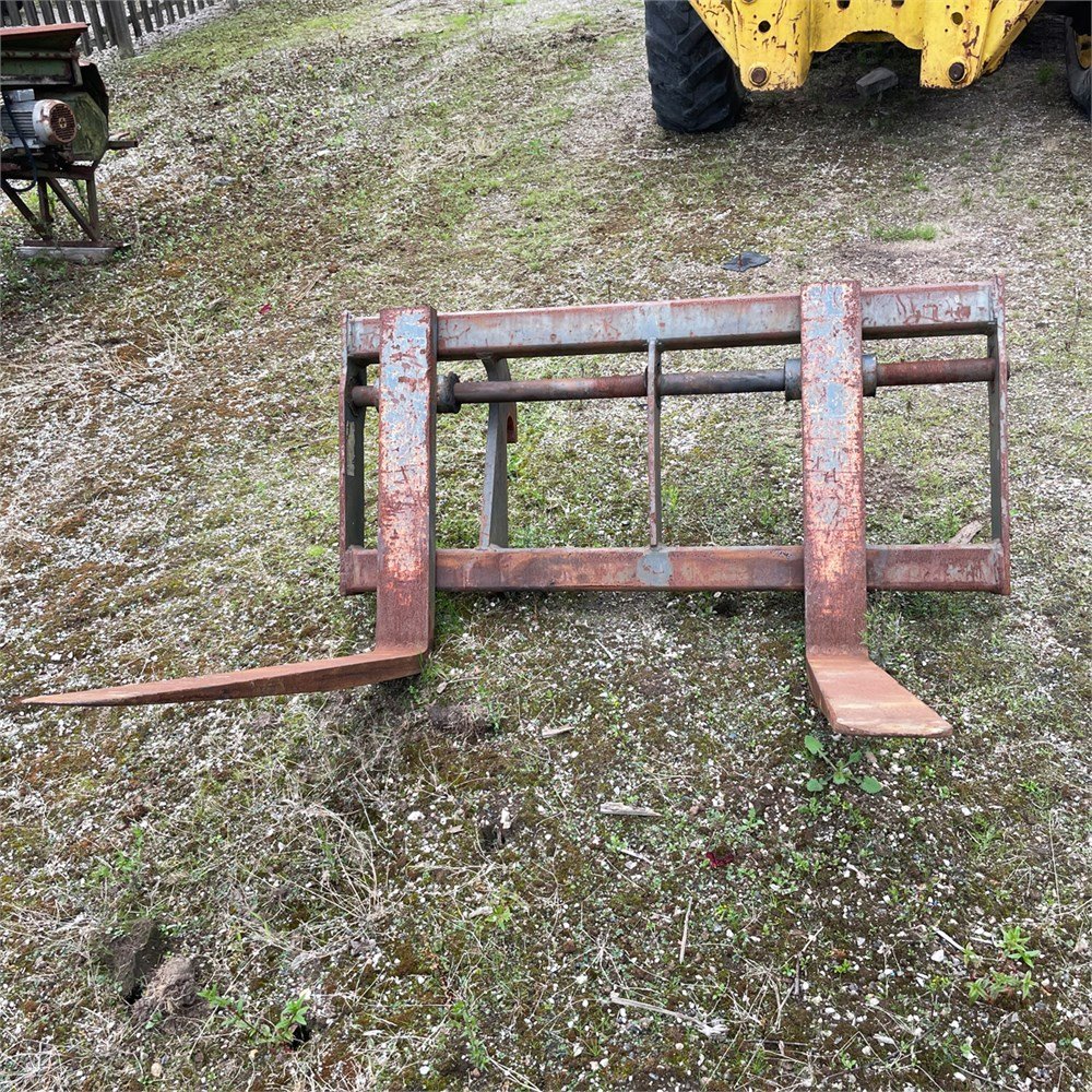 a3237d95-1464-4e27-9f13-cf661e6739a8_largesize new holland lm 1740 – 17 m – 5 200 h – 2003