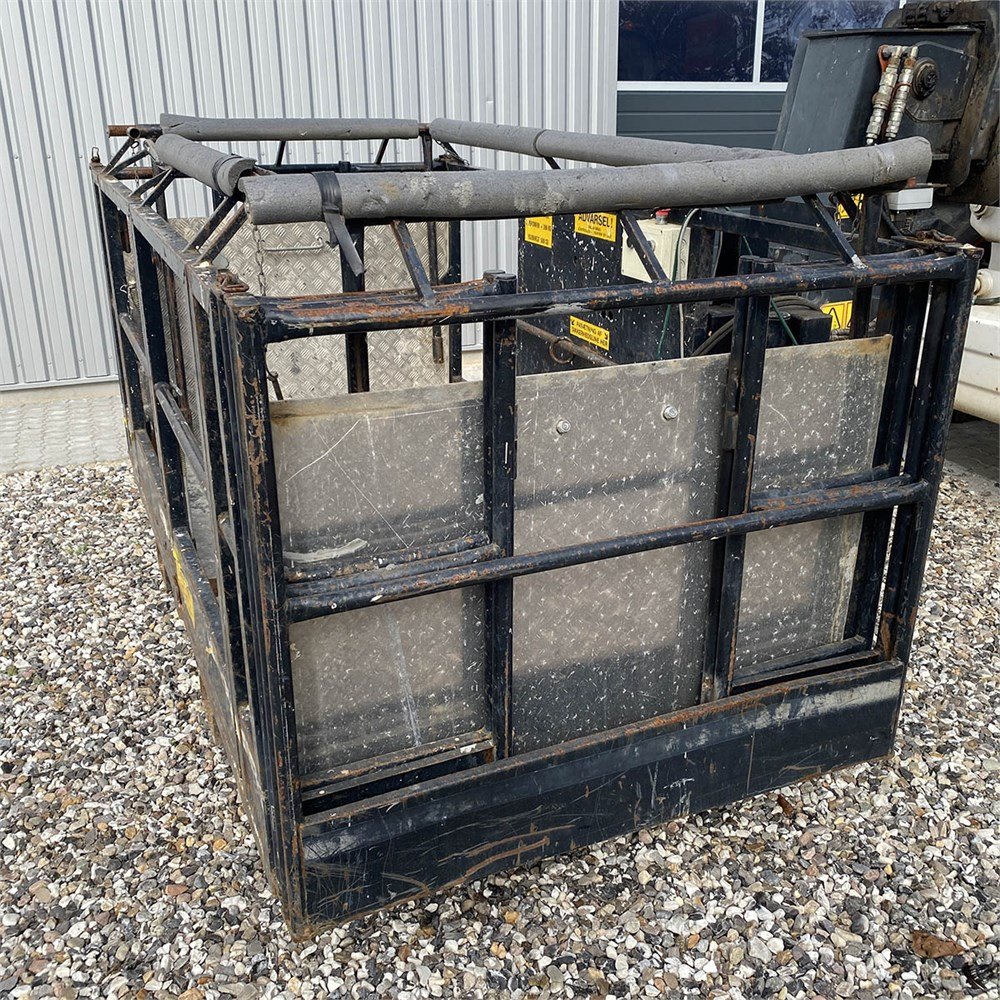 a45cc6ad-64ca-4337-abd8-ecf6c0d722cb_largesize bobcat t40170 17,4 m 1 687 h 2006