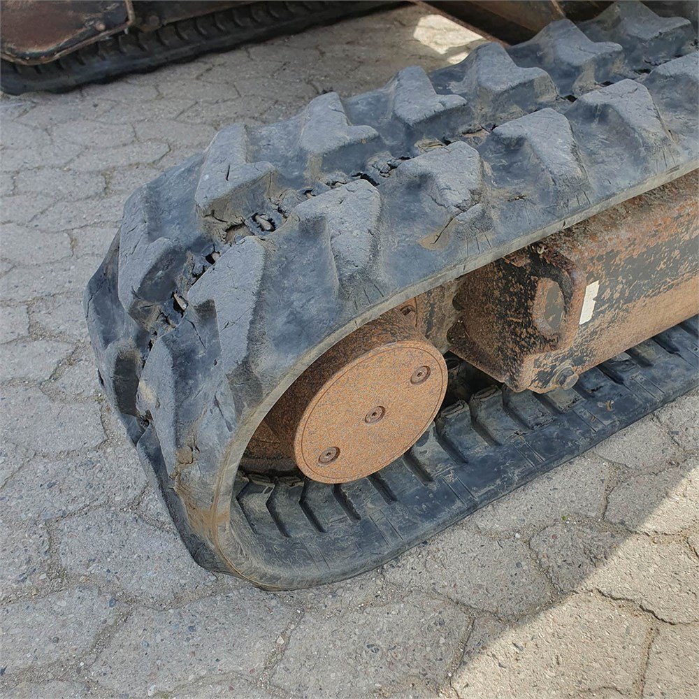 a6409538-c694-45e8-a89f-7ef2b31b8834_largesize caterpillar 303.5 e cr 3t5 4 650 h 2012