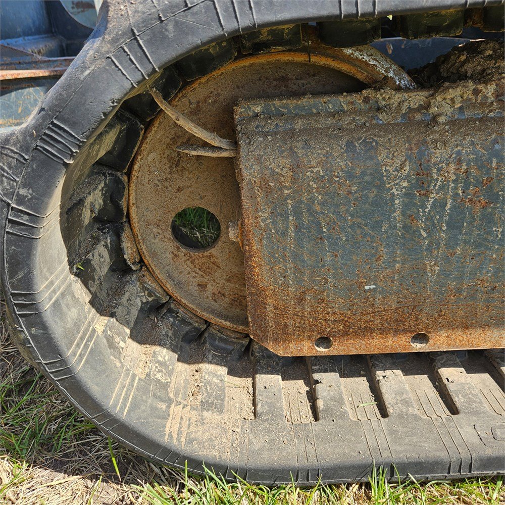 a8c2bc12-c4f0-4327-88ba-f0cadbe552dc_largesize komatsu pc55mr 3 – 5t5 – 4 810 h – 2011