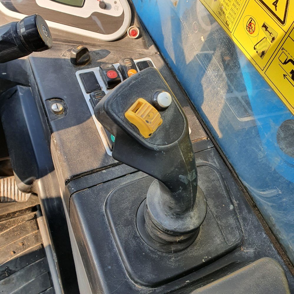 ab8a16a7-648b-4776-a50a-257b382849fd_largesize genie gth 2506 – 5,8 m – 2 350 h – 2015