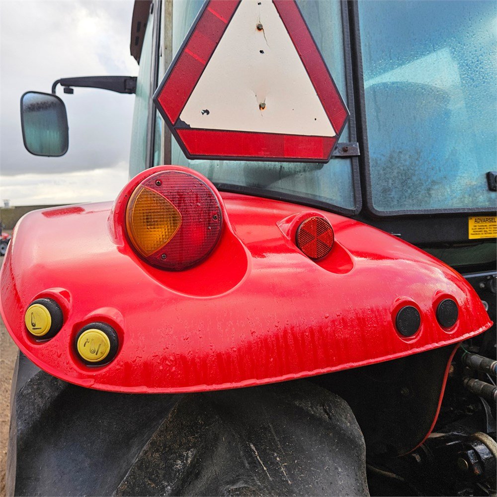 ac388bd3-fb0d-4c3b-96f1-d95025195680_largesize massey ferguson 5465 – 109 ch – 5 715 h – 2005