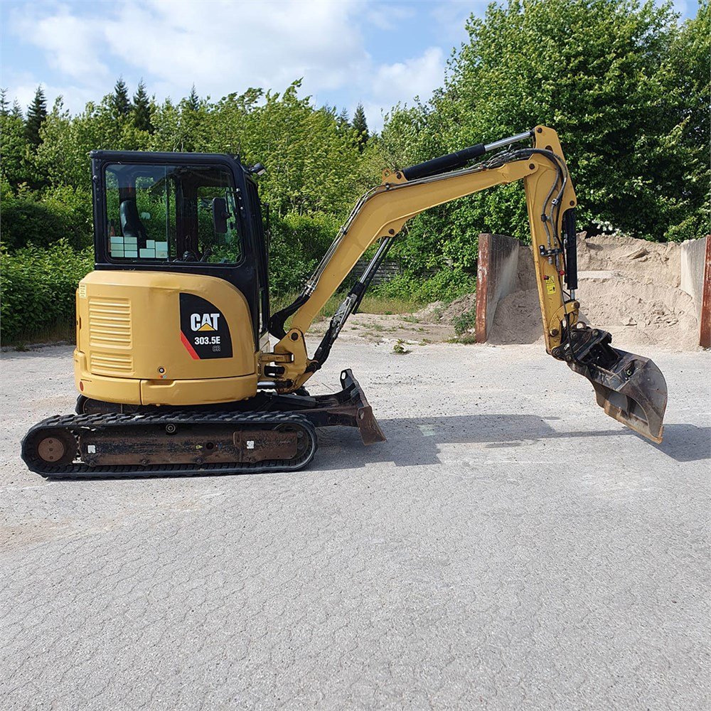 acaa7a5d-1e85-4f80-83c4-30a2fa20b362_largesize caterpillar 303.5 e cr 3t5 4 650 h 2012