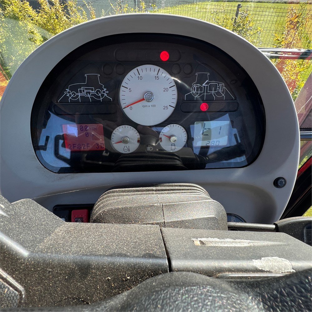 b00283d8-e3fa-4bb8-9a52-38be45d724e9_largesize massey ferguson 6480 – 147 ch – 2008 – 7 700 h