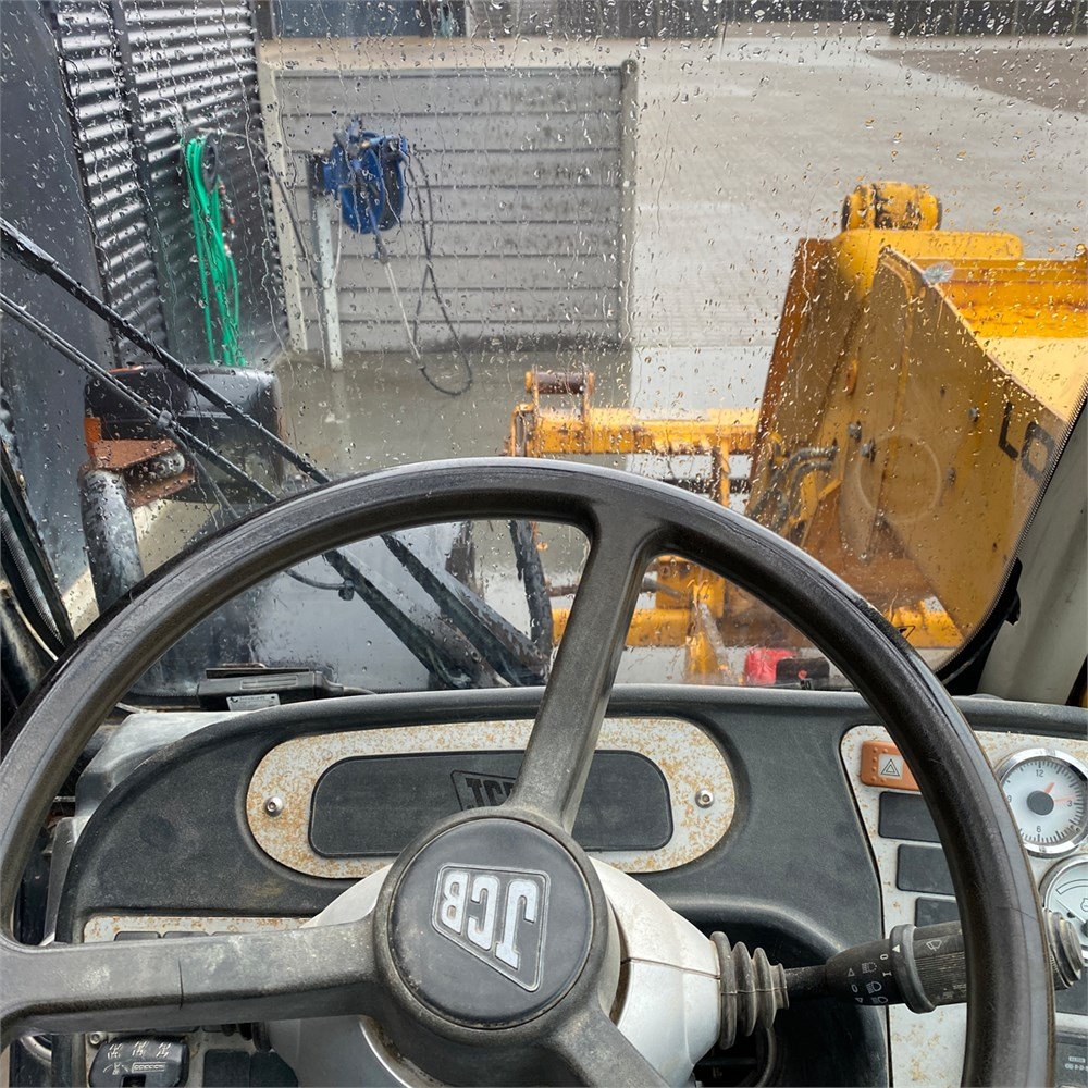 b0aa34cf-cee6-4f32-9074-17aea8bcc827_largesize jcb 531 70 – 7 m – 5 000 h – 2006