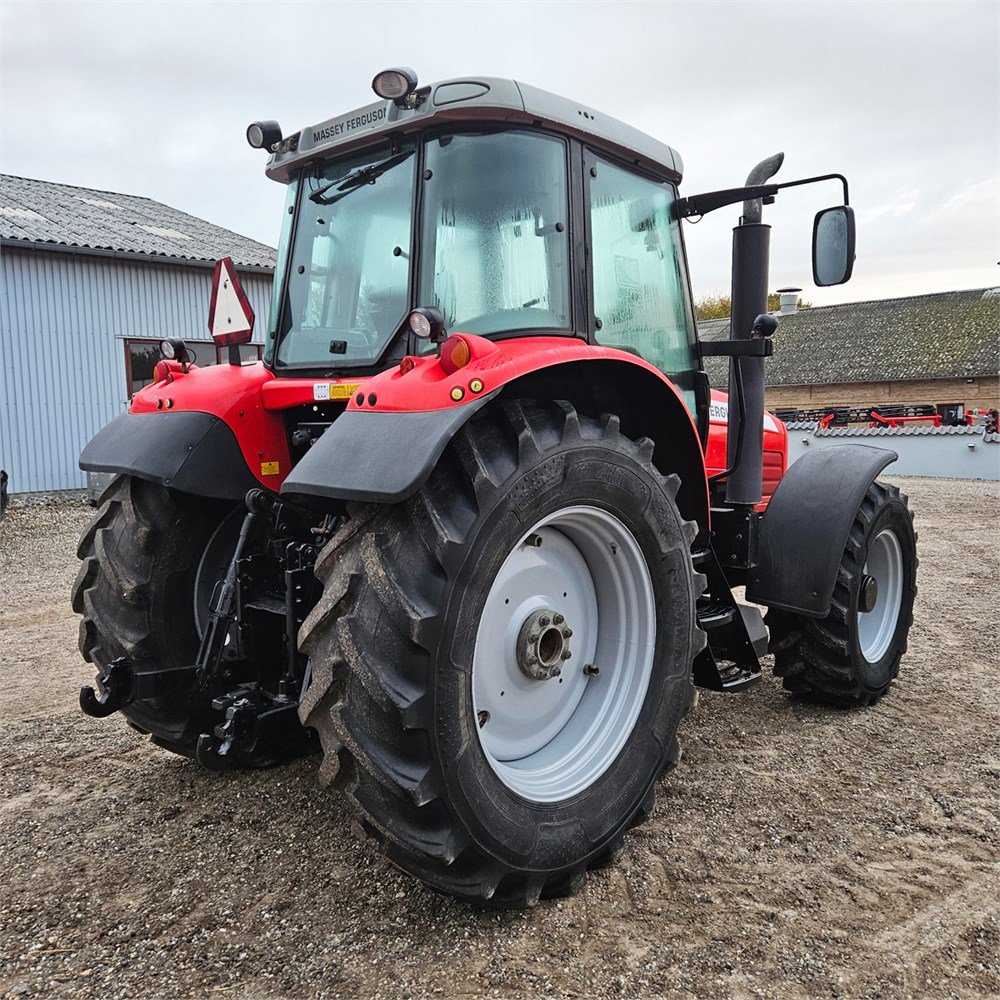 b8bf6d44-407e-4bb4-b5a5-0ff7d18e9ade_largesize massey ferguson 6465 dyna 6 – 120 ch – 8 053 h – 2006