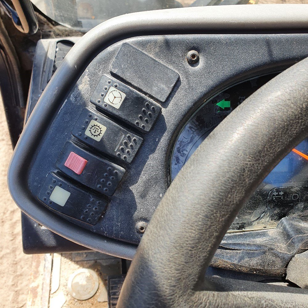 bec057de-bb91-45b1-a78c-ba23d706b191_largesize caterpillar th350b – 11 m – 3 450 h – 2004