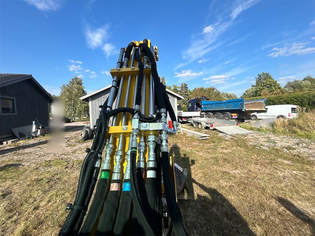 big_202696_2365246 komatsu pc26mr 5 – 2t7 – 739,7 h – 2022