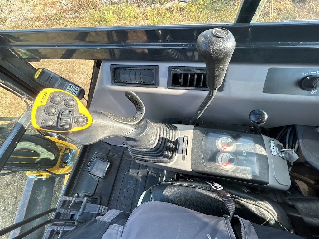 big_202696_2365257 komatsu pc26mr 5 – 2t7 – 739,7 h – 2022