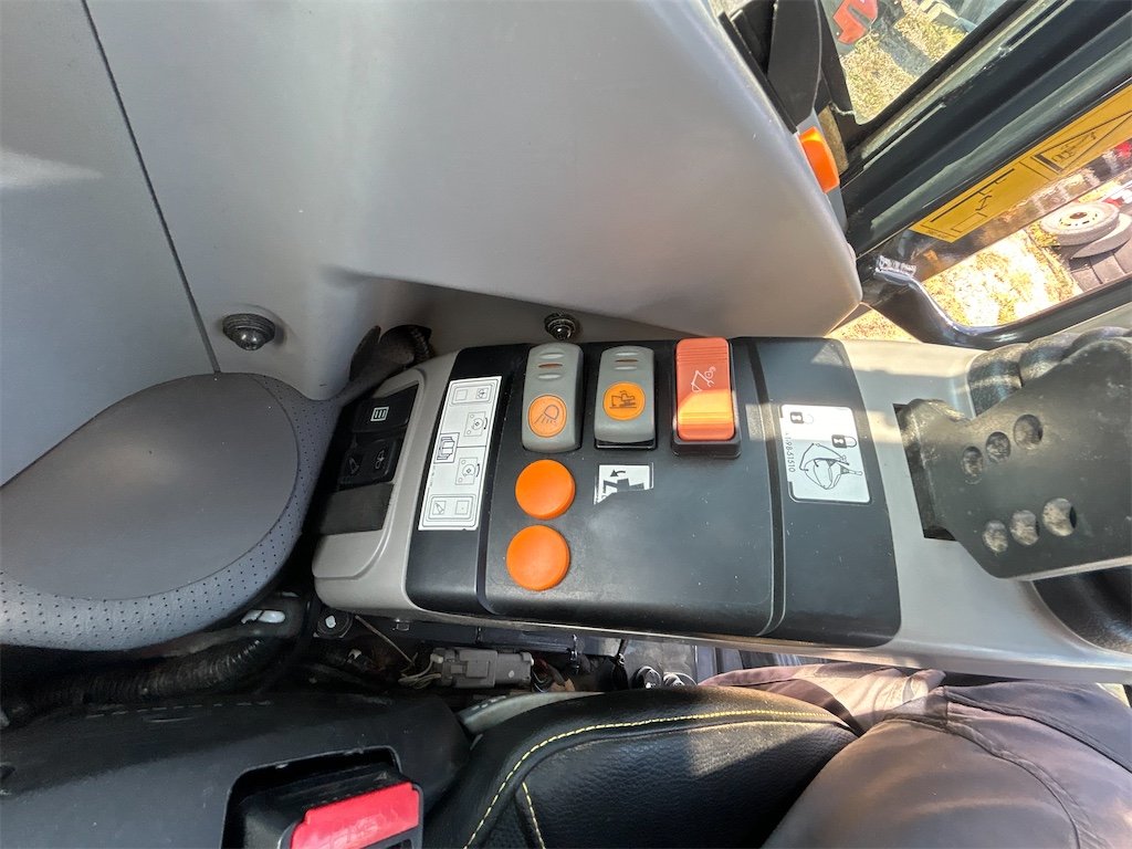 big_202696_2365266 komatsu pc26mr 5 – 2t7 – 739,7 h – 2022