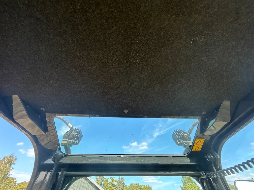 big_202696_2365272 komatsu pc26mr 5 – 2t7 – 739,7 h – 2022