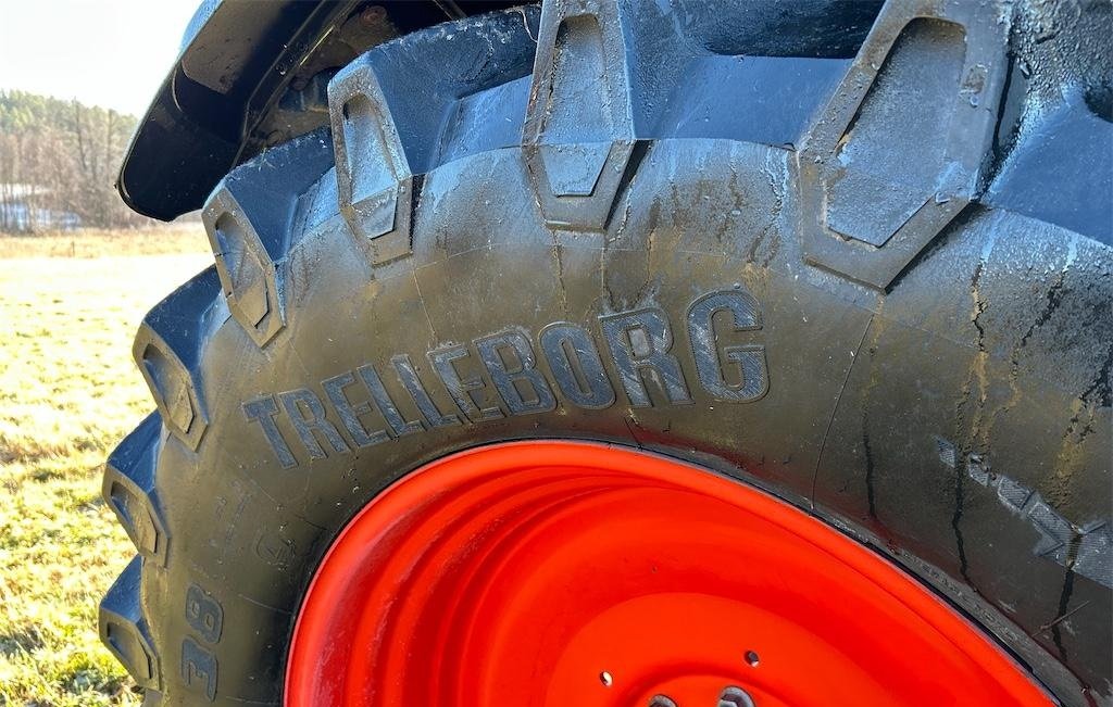 big_219962_2801873 claas 630c arion avec chargeur – 154 ch – 2011 – 6 199 h