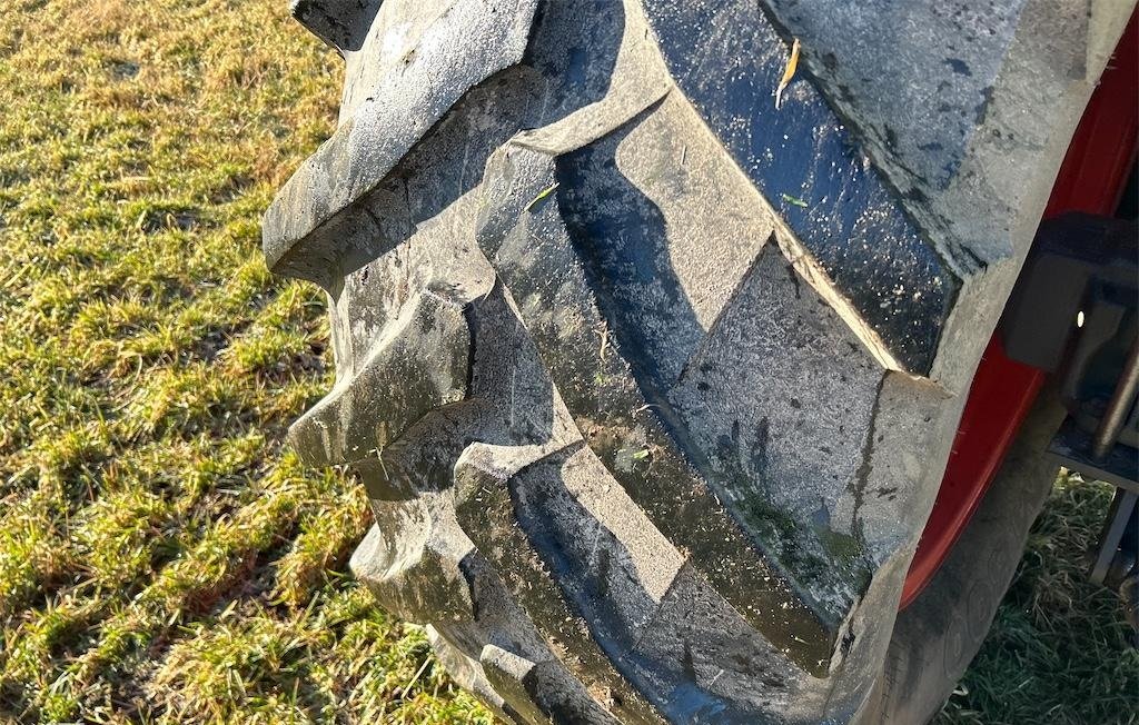 big_219962_2801882 claas 630c arion avec chargeur – 154 ch – 2011 – 6 199 h