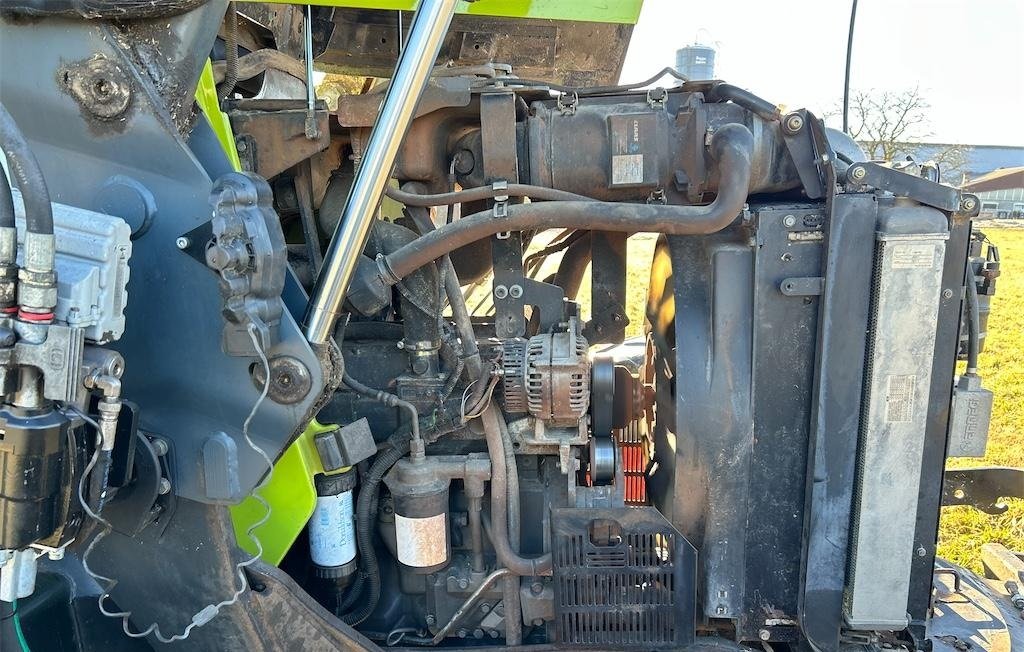 big_219962_2801907 claas 630c arion avec chargeur – 154 ch – 2011 – 6 199 h