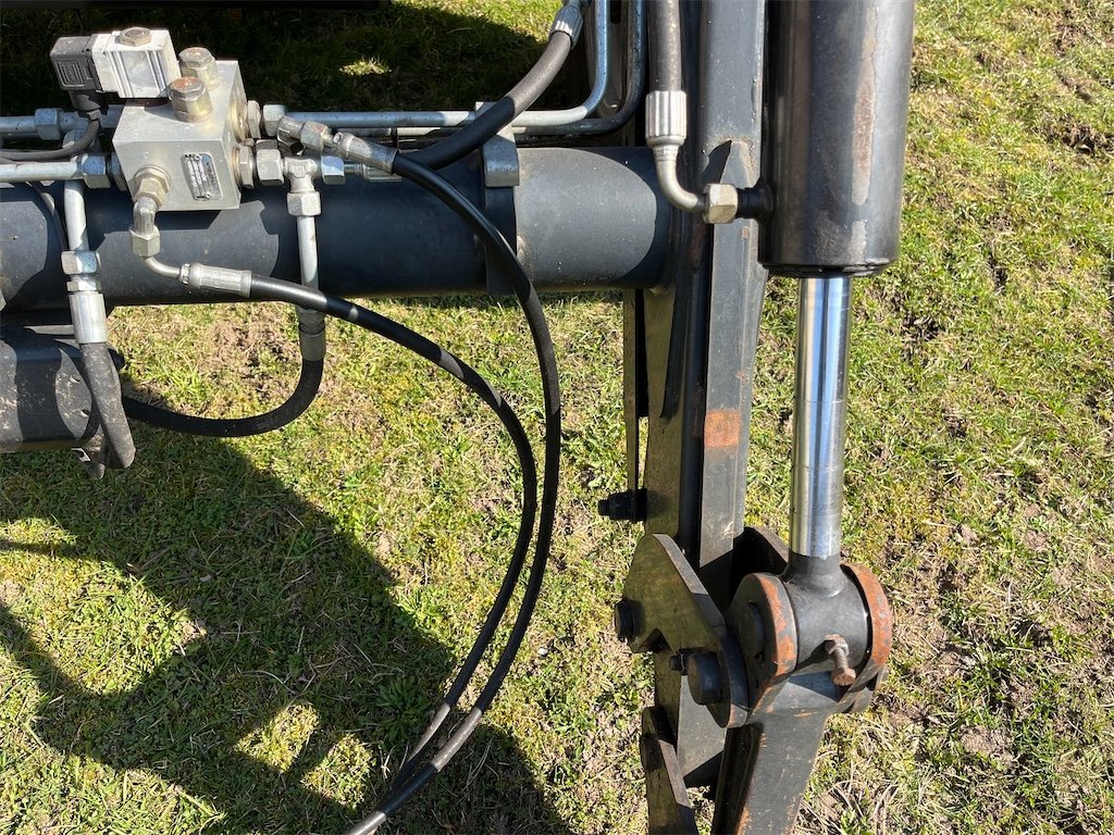 big_223759_2886934 massey ferguson 4335 4 – 79 ch – 2002 – 3 876 h