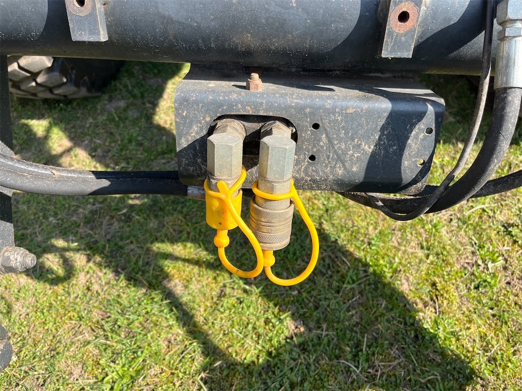 big_223759_2886940 massey ferguson 4335 4 – 79 ch – 2002 – 3 876 h