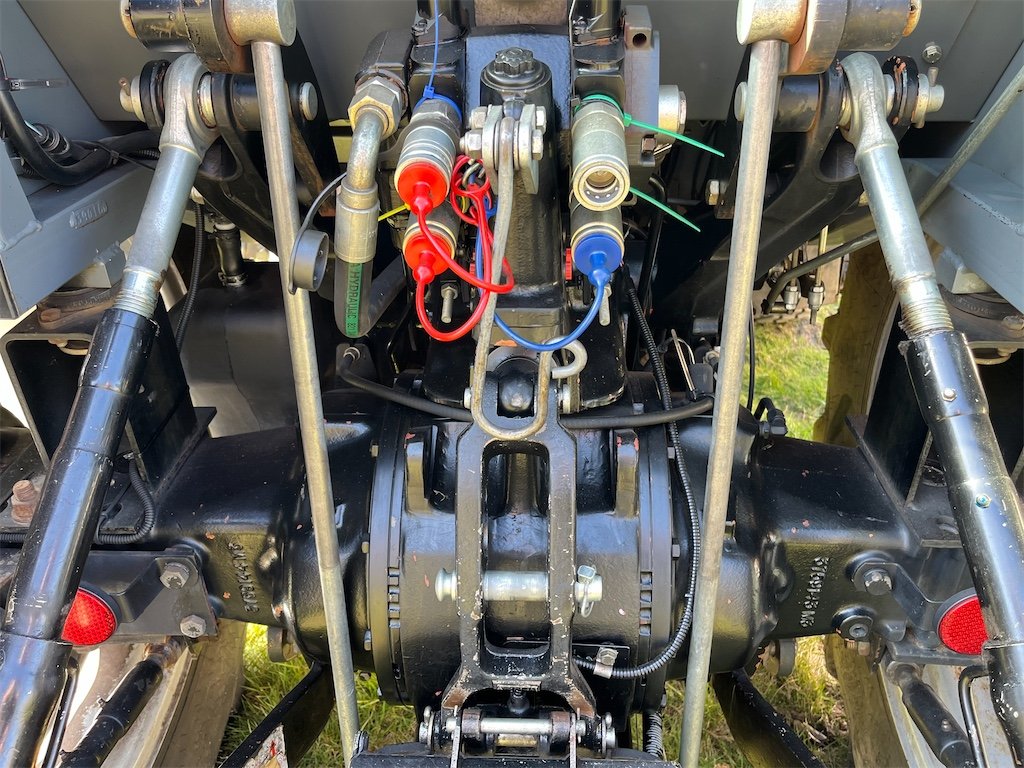 big_223759_2886971 massey ferguson 4335 4 – 79 ch – 2002 – 3 876 h