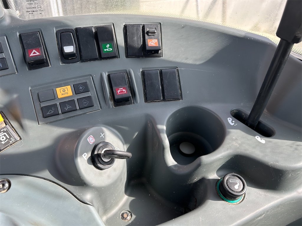 big_224629_2909247 claas arion 460 – 140 ch – 2020 – 7 852 h + chargeur frontal quicke q4s