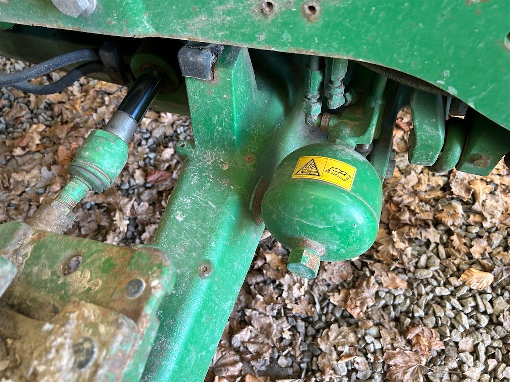 big_225801_2933270 john deere 6125r – 145 ch – 2013 – 5 398 h – chargeur trima +5.1p