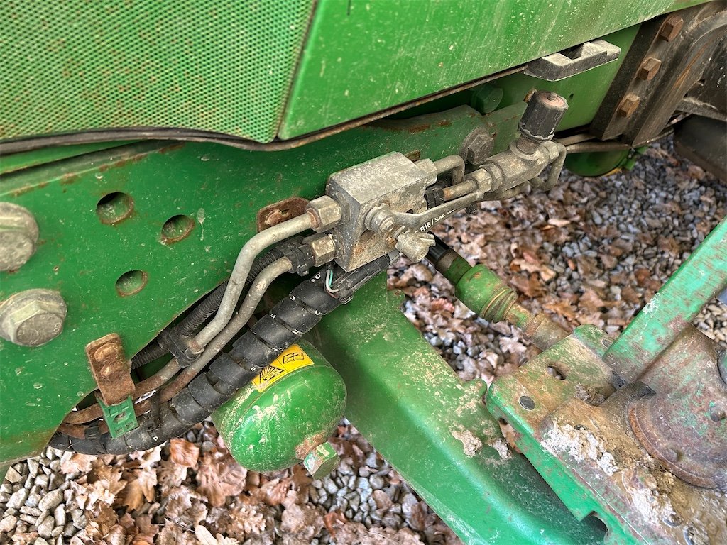 big_225801_2933279 john deere 6125r – 145 ch – 2013 – 5 398 h – chargeur trima +5.1p