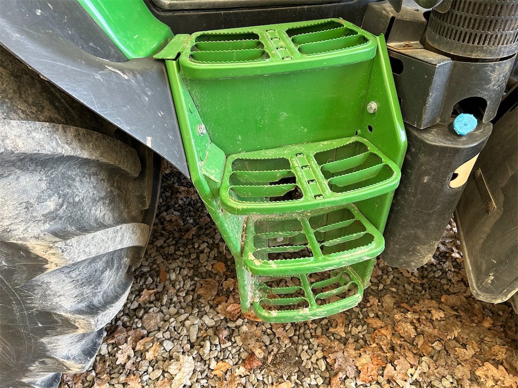 big_225801_2933295 john deere 6125r – 145 ch – 2013 – 5 398 h – chargeur trima +5.1p