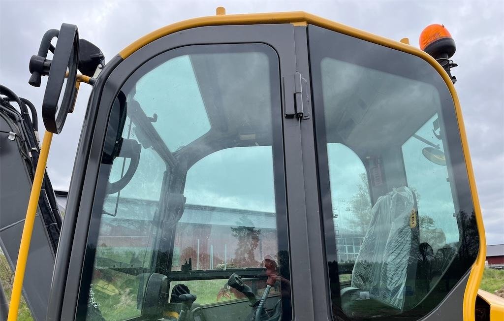 big_228755_3010340 volvo ecr58d 5t8 978 h 2016