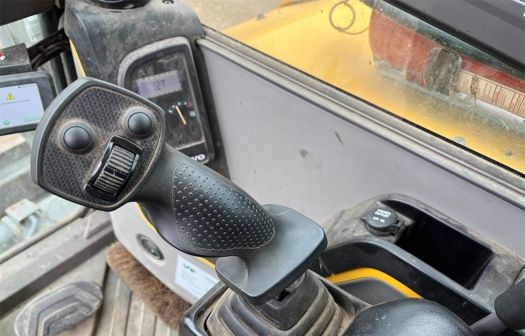 big_228755_3010399 volvo ecr58d 5t8 978 h 2016