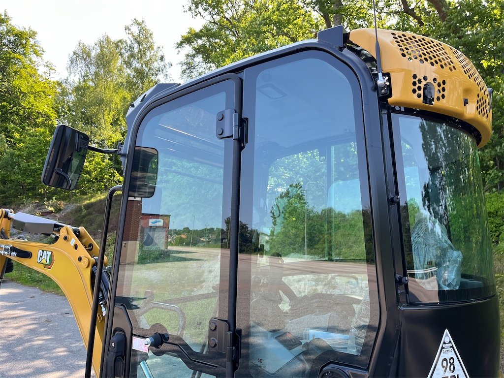 big_232013_3100716 caterpillar 301.8 – 2t – 50 h – 2024